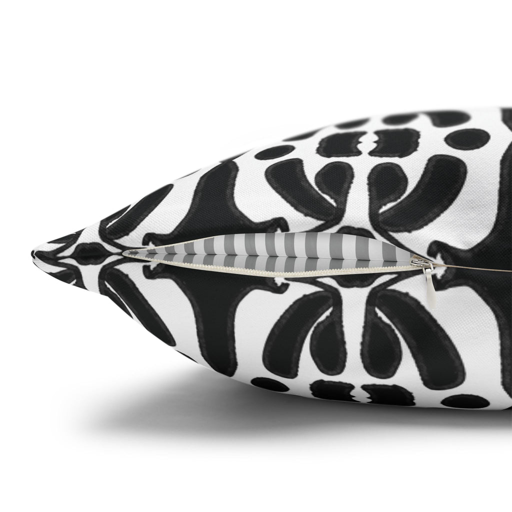 Black & White Geometric Pillowcase, Decorative throw pillow cover, Cozy home decor, Vibrant accent pillow, Modern home gift